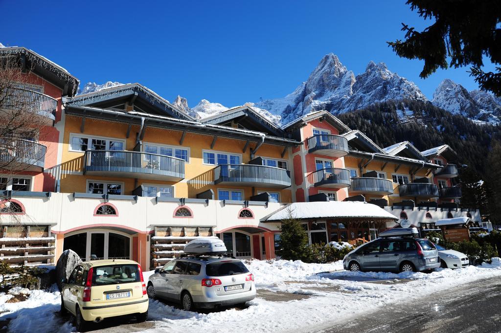 Sporting Aparthotel San Martino Di Castrozza Exteriér fotografie